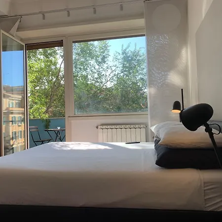 Smoorooms Trastevere 4*